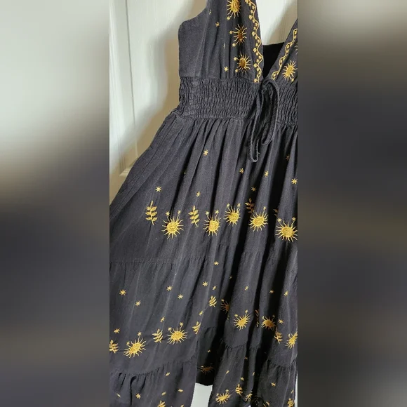 Large Medium Black and Gold Embroidered Women's Dress Celestial Sun Star Maxi - Picture 5 of 9